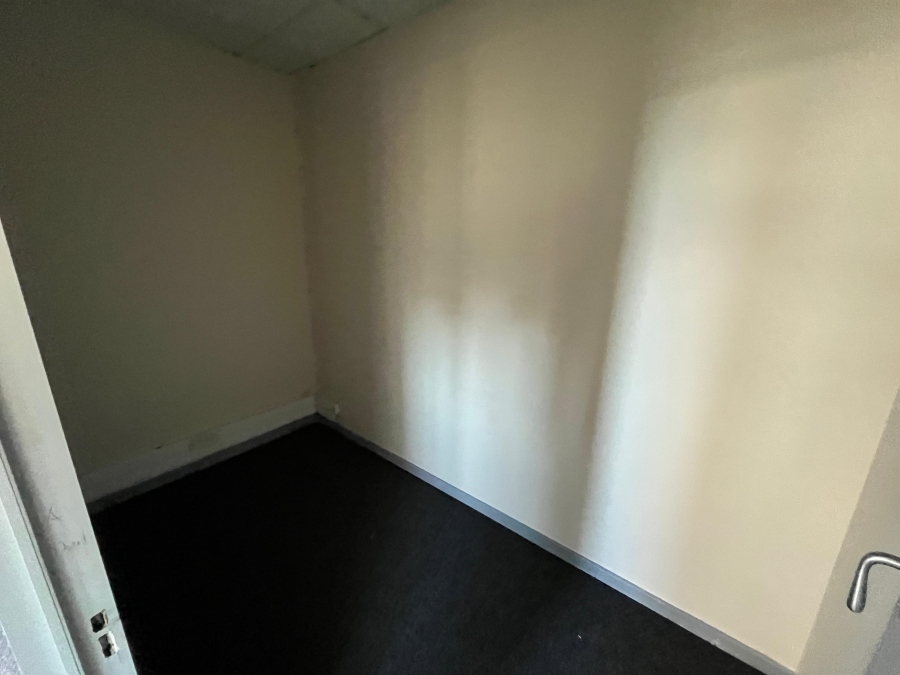 To Let commercial Property for Rent in Montague Gardens Western Cape